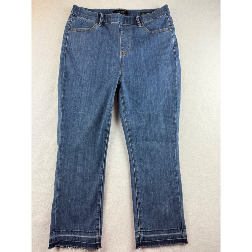 JUDY Blue Skinny Fit Capri Jeans Women's Size 11/30 Frayed Hem Blue Denim